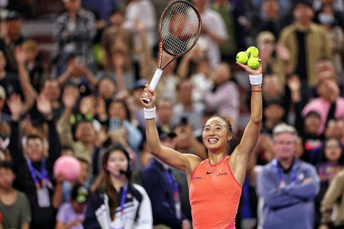 开云-阿扎伦卡连续十五场比赛得分超过晋级下一阶段，热火不断突破！上演精彩一战的简单介绍