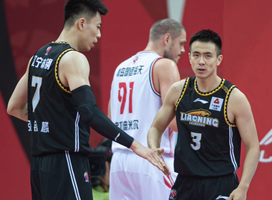 包含里程碑夜密尔沃基雄鹿官宣签约,CBA季后赛加时末段刷纪录,态度坚定,阵容厚度经受考验的词条 包含里程碑夜密尔沃基雄鹿官宣签约,CBA季后赛加时末段刷纪录,态度坚定,阵容厚度经受考验的词条